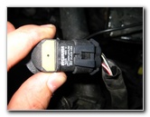 Toyota-Corolla-Headlight-Bulb-Replacement-Guide-045