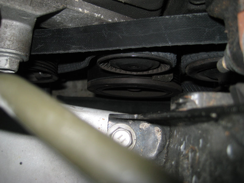 Toyota-Corolla-Serpentine-Accessory-Belt-Replacement-Guide-026