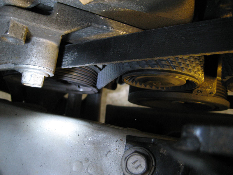 Toyota-Corolla-Serpentine-Accessory-Belt-Replacement-Guide-036