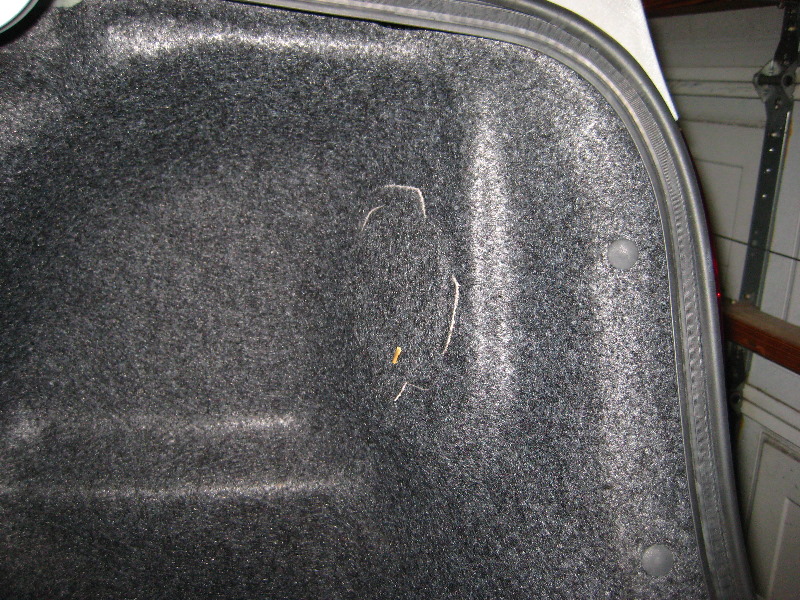 Toyota-Corolla-Tail-Light-Bulbs-Replacement-Guide-002