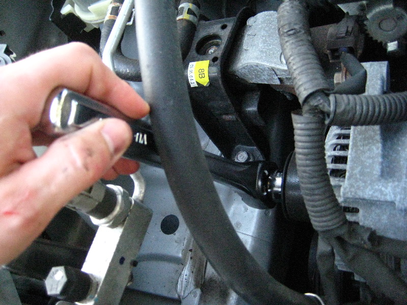 Toyota-Corolla-Timing-Chain-Tensioner-Replacement-Guide-025