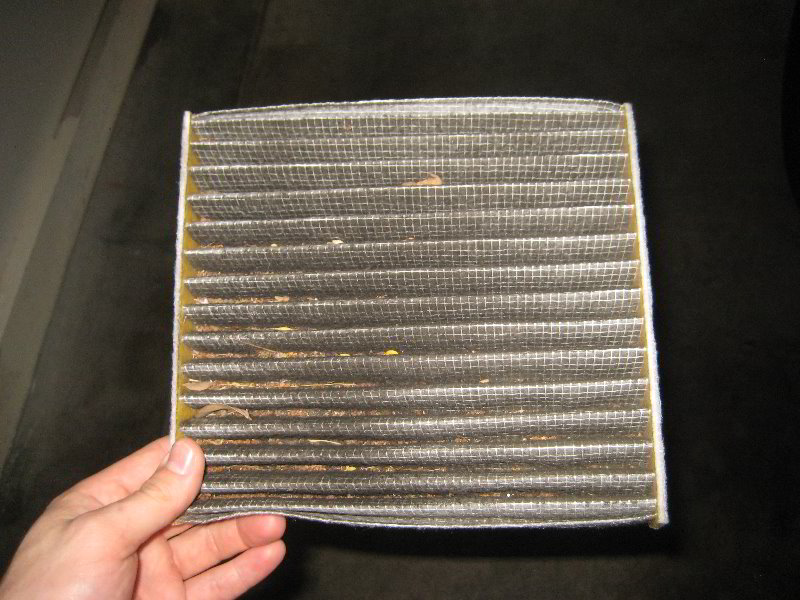 Toyota-Highlander-Cabin-Air-Filter-Replacement-Guide-018