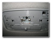 Toyota-Highlander-Dome-Light-Bulb-Replacement-Guide-010