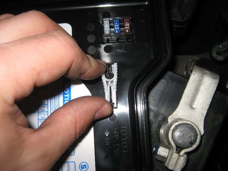 Toyota Highlander Electrical Fuses Replacement Guide 015