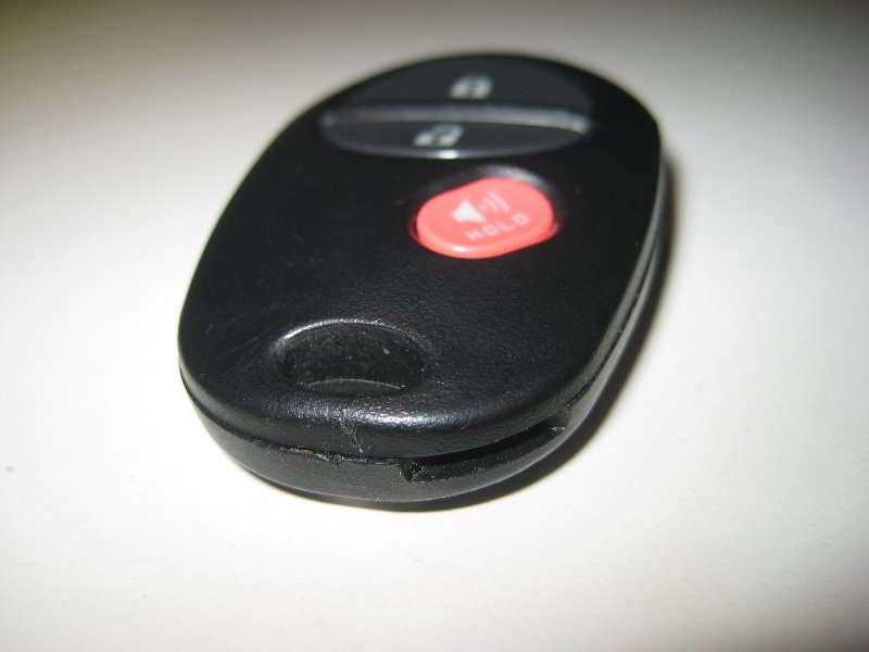 Toyota-Highlander-Key-Fob-Battery-Replacement-Guide-003