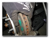 Toyota-Prius-Front-Brake-Pads-Replacement-Guide-033