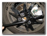 Toyota-Prius-Front-Brake-Pads-Replacement-Guide-043