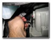 Toyota-Prius-Headlight-Bulbs-Replacement-Guide-041