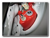 Toyota-RAV4-Tail-Light-Bulbs-Replacement-Guide-006