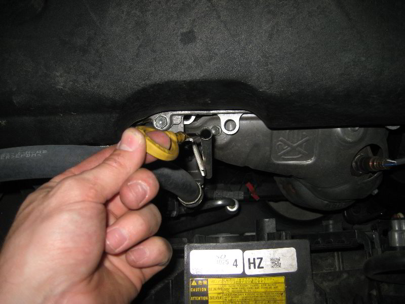 Toyota-Sienna-2GR-FE-V6-Engine-Oil-Change-Guide-003