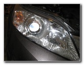 Toyota-Sienna-Headlight-Bulbs-Replacement-Guide-002