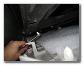 Toyota-Sienna-License-Plate-Light-Bulbs-Replacement-Guide-005