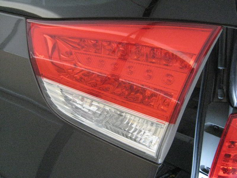 Toyota-Sienna-Tail-Light-Bulbs-Replacement-Guide-020