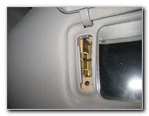 Toyota-Sienna-Vanity-Mirror-Light-Bulb-Replacement-Guide-007