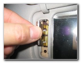Toyota-Sienna-Vanity-Mirror-Light-Bulb-Replacement-Guide-008