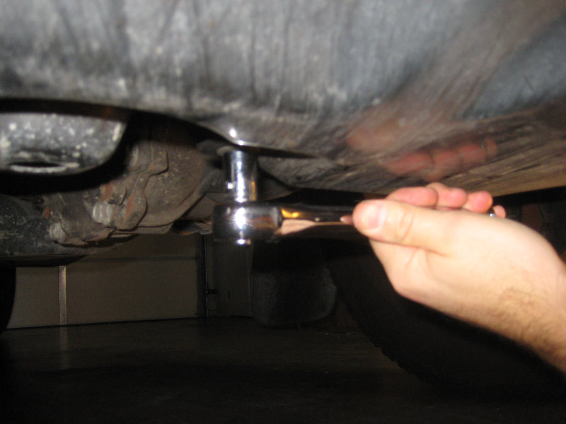 2005-2015-Toyota-Tacoma-1GR-FE-Serpentine-Accessory-Belt-Replacement-Guide-006