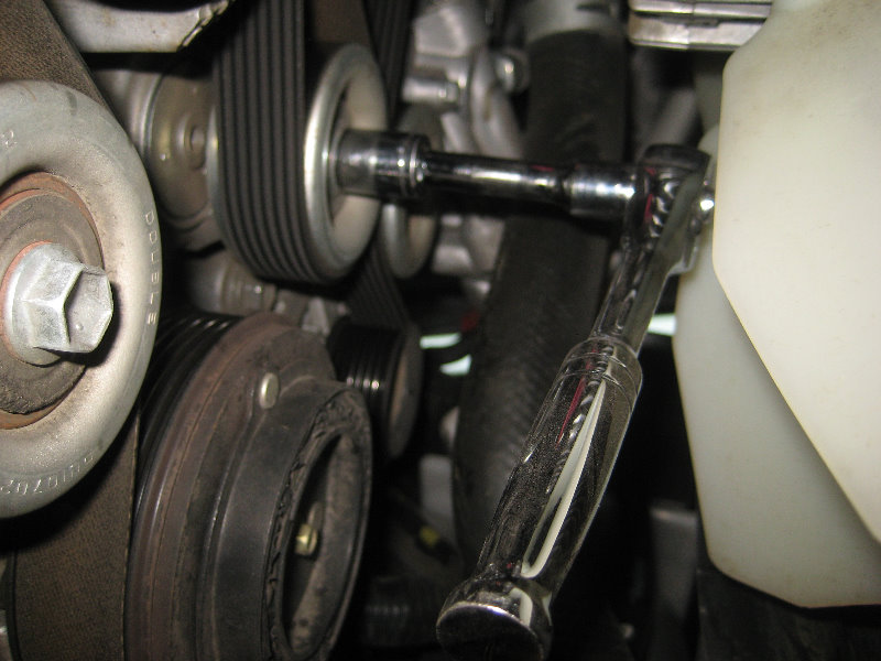 2005-2015-Toyota-Tacoma-1GR-FE-Serpentine-Accessory-Belt-Replacement-Guide-015