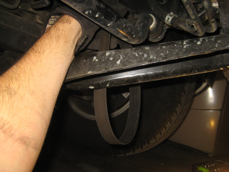 2005-2015-Toyota-Tacoma-1GR-FE-Serpentine-Accessory-Belt-Replacement-Guide-017