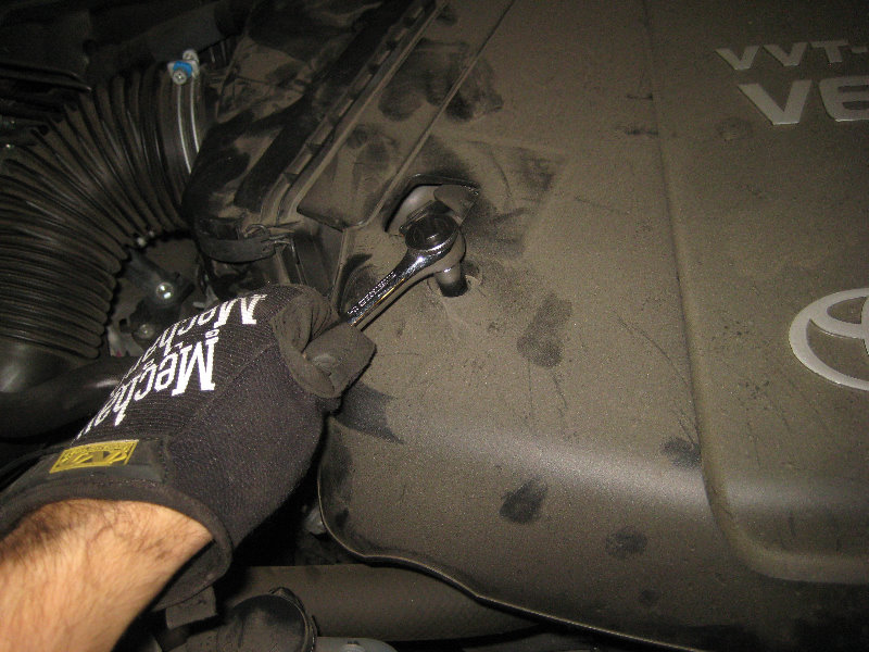 2005-2015-Toyota-Tacoma-1GR-FE-Serpentine-Accessory-Belt-Replacement-Guide-018