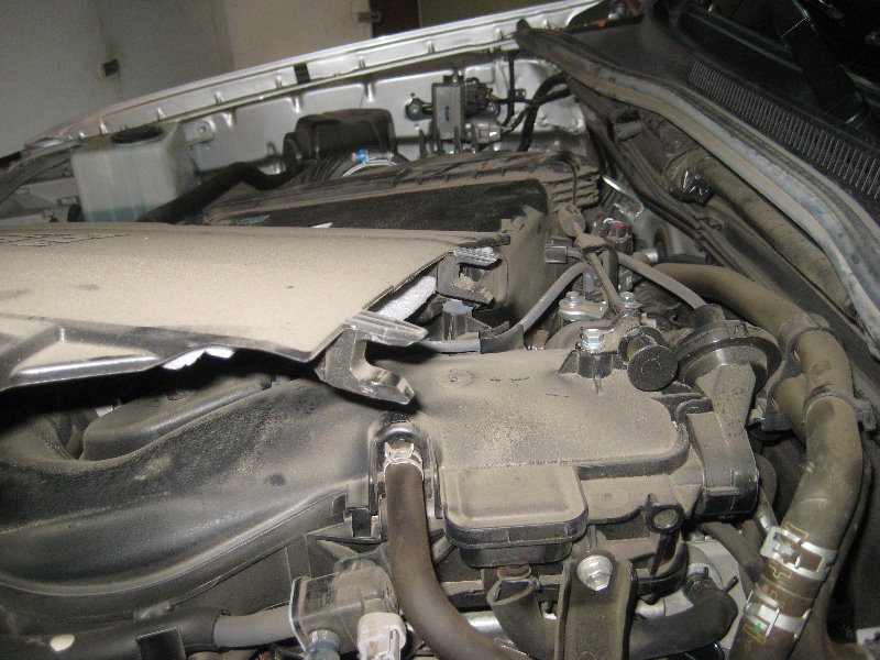 2005-2015-Toyota-Tacoma-1GR-FE-Serpentine-Accessory-Belt-Replacement-Guide-022