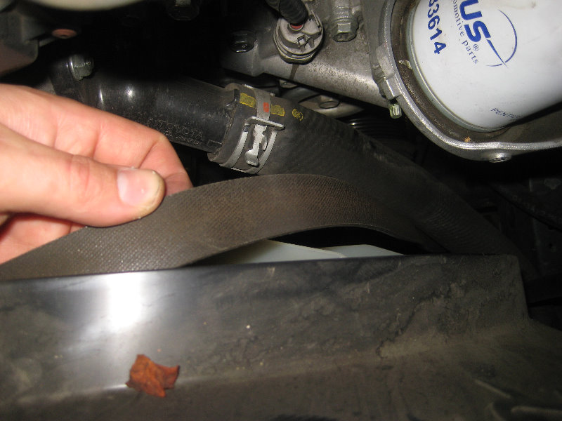 2005-2015-Toyota-Tacoma-1GR-FE-Serpentine-Accessory-Belt-Replacement-Guide-023