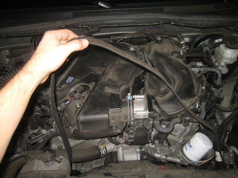 2005-2015-Toyota-Tacoma-1GR-FE-Serpentine-Accessory-Belt-Replacement-Guide-025