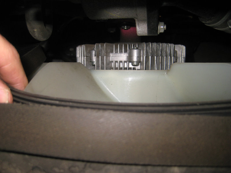 2005-2015-Toyota-Tacoma-1GR-FE-Serpentine-Accessory-Belt-Replacement-Guide-026