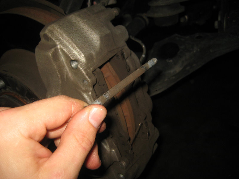 2005-2015-Toyota-Tacoma-Front-Brake-Pads-Replacement-Guide-017