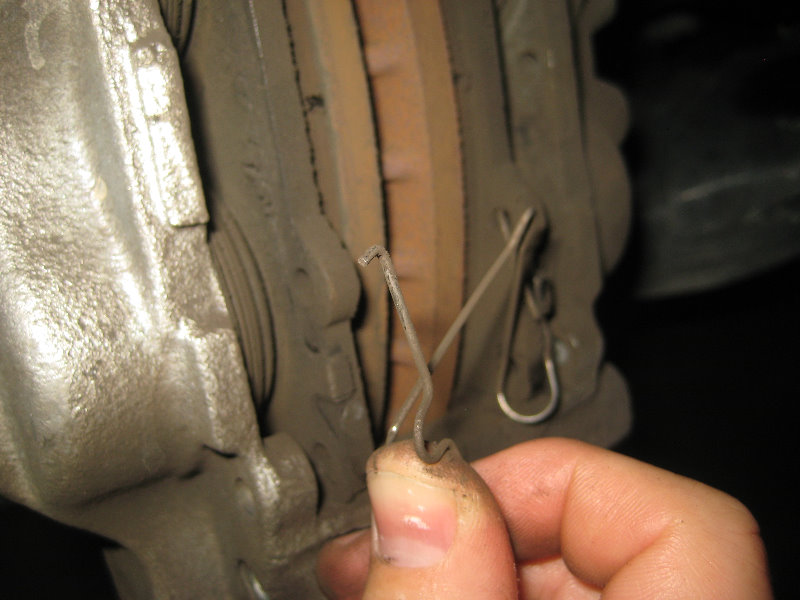 2005-2015-Toyota-Tacoma-Front-Brake-Pads-Replacement-Guide-019