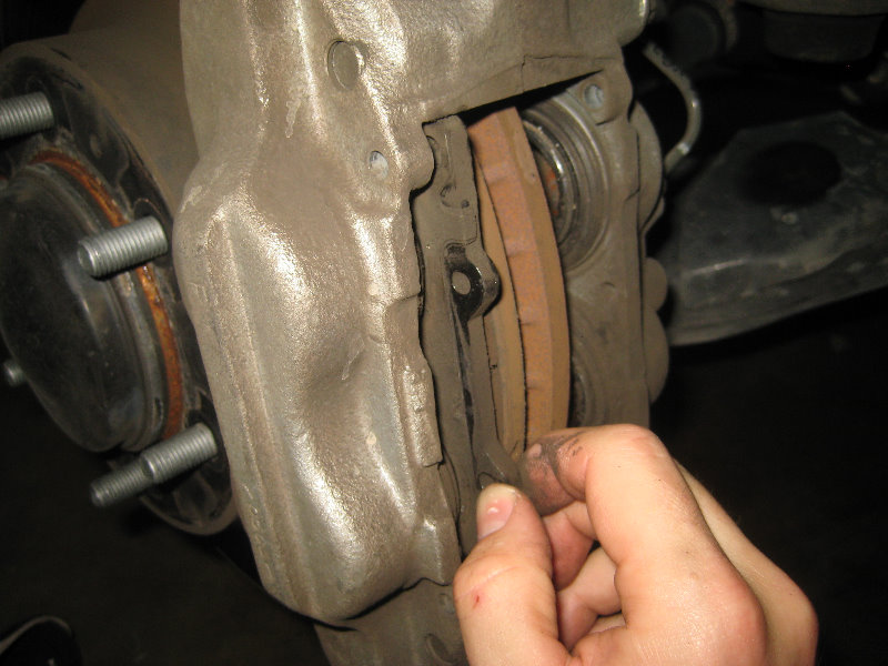2005-2015-Toyota-Tacoma-Front-Brake-Pads-Replacement-Guide-029