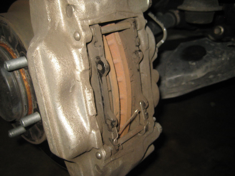 2005-2015-Toyota-Tacoma-Front-Brake-Pads-Replacement-Guide-034