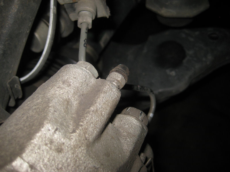 2005-2015-Toyota-Tacoma-Front-Brake-Pads-Replacement-Guide-041