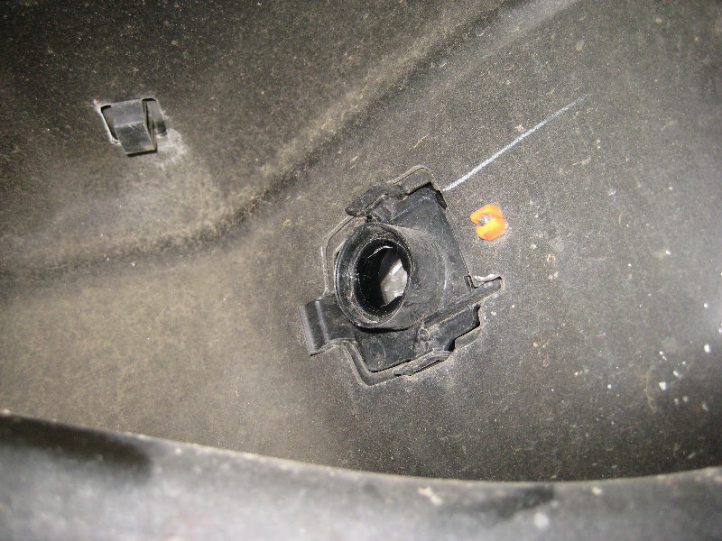 2005-2015-Toyota-Tacoma-License-Plate-Light-Bulbs-Replacement-Guide-010