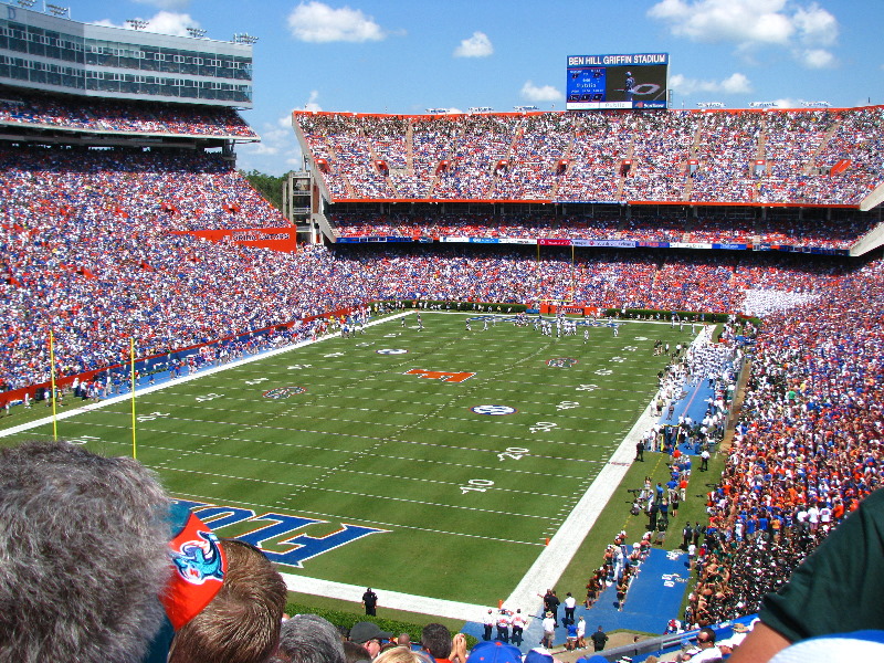 UF-Gators-Vs-USF-Bulls-Gainesville-FL-002