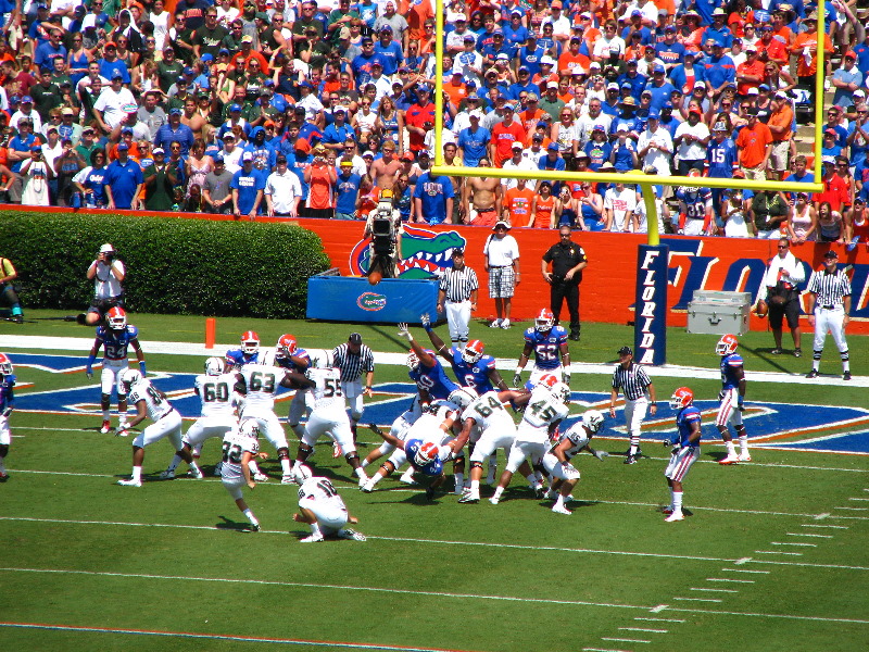 UF-Gators-Vs-USF-Bulls-Gainesville-FL-005