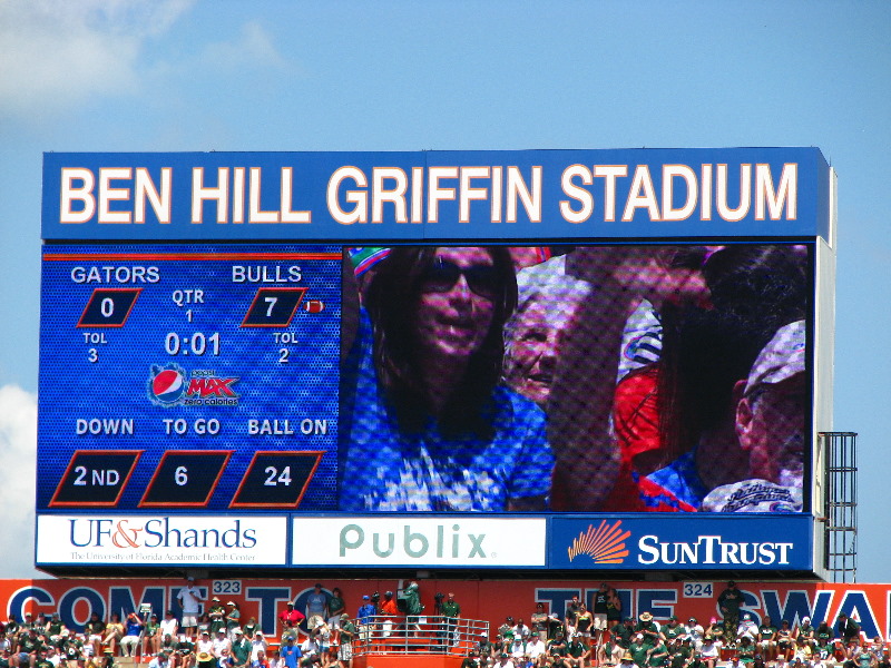 UF-Gators-Vs-USF-Bulls-Gainesville-FL-018