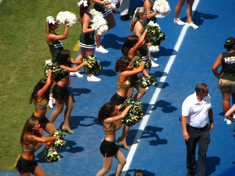 UF-Gators-Vs-USF-Bulls-Gainesville-FL-040