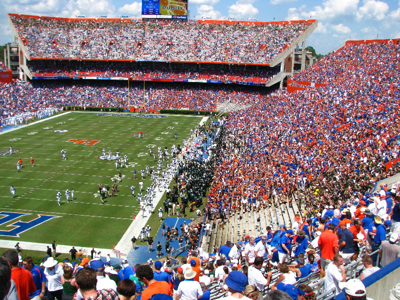 UF-Gators-Vs-USF-Bulls-Gainesville-FL-046