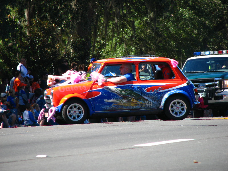 UF-Homecoming-Parade-2010-Gainesville-FL-022