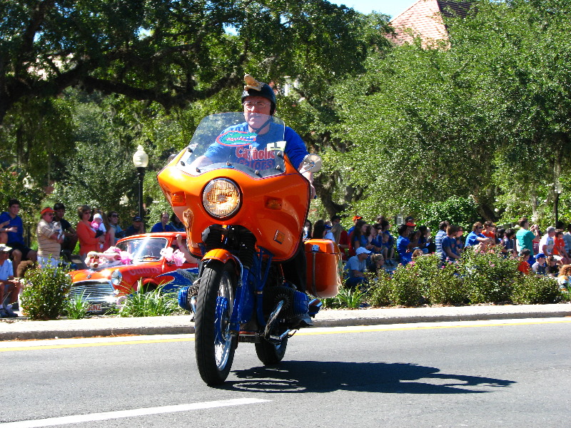 UF-Homecoming-Parade-2010-Gainesville-FL-023