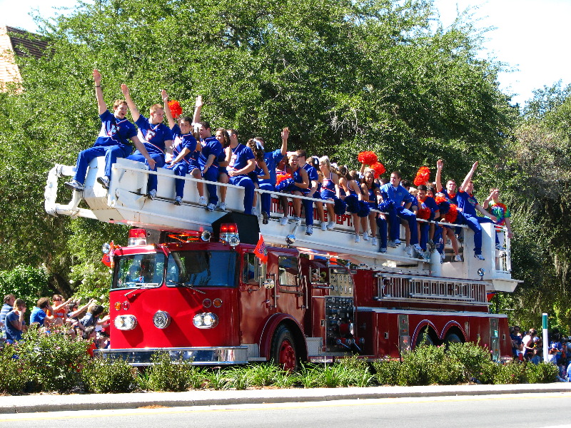 UF-Homecoming-Parade-2010-Gainesville-FL-029