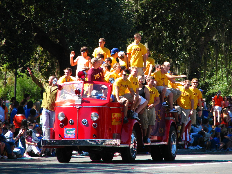 UF-Homecoming-Parade-2010-Gainesville-FL-045