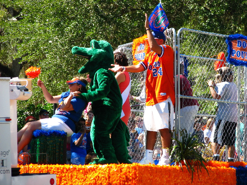 UF-Homecoming-Parade-2010-Gainesville-FL-047