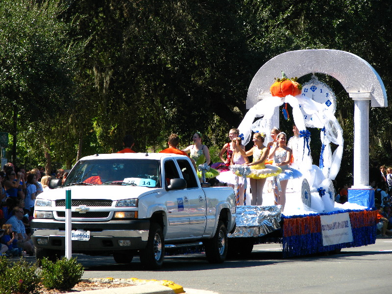 UF-Homecoming-Parade-2010-Gainesville-FL-062