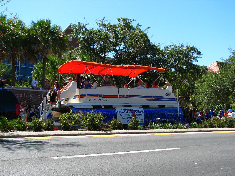 UF-Homecoming-Parade-2010-Gainesville-FL-067