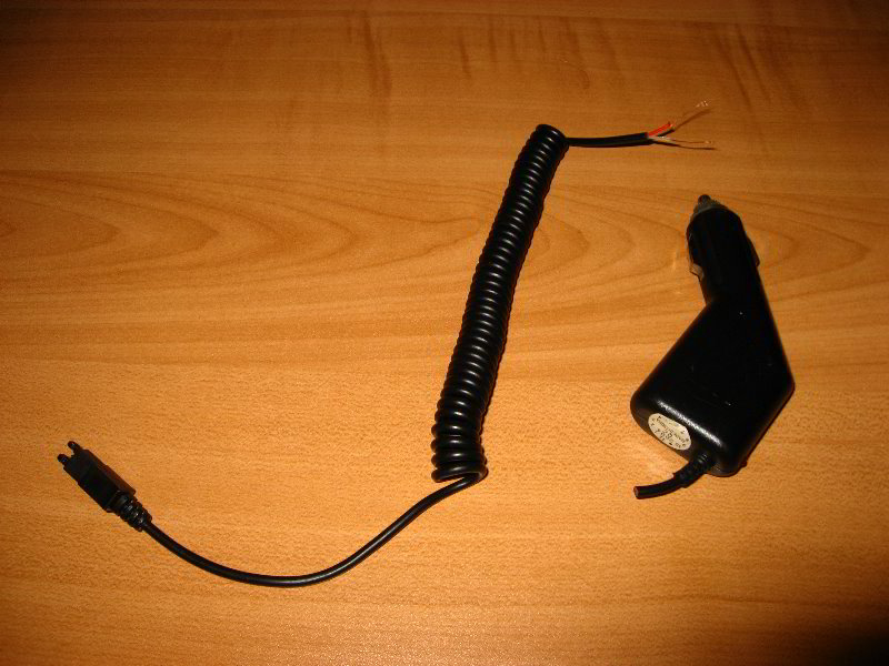 USBMobilePhoneChargerWire005