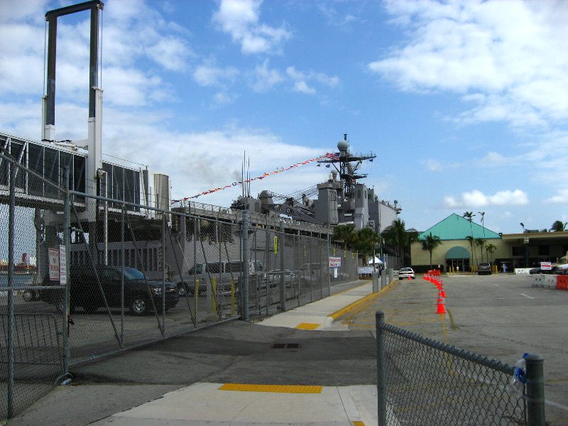 USS-Toledo-Nuclear-Submarine-Tour-001