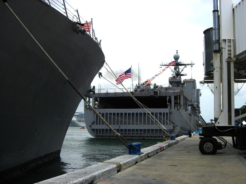 USS-Toledo-Nuclear-Submarine-Tour-076