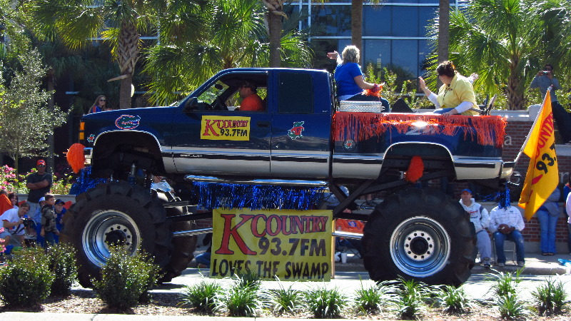 University-of-Florida-2011-Homecoming-Parade-Gainesville-FL-084