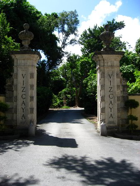 Vizcaya-Museum-Gardens-Miami-Florida-003